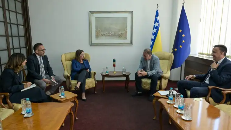 Niksic ambasadorica
