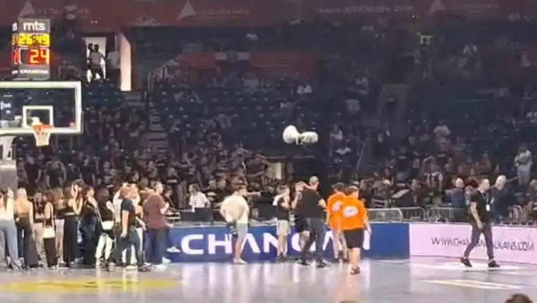 Arena haos