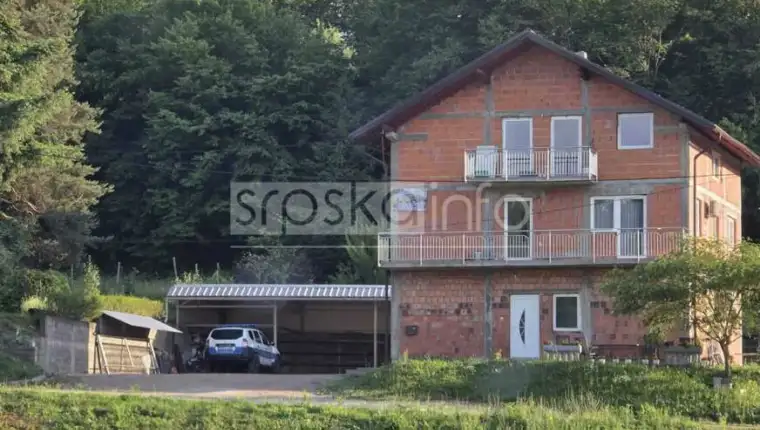 20260610 202607 watermarked 872x610
