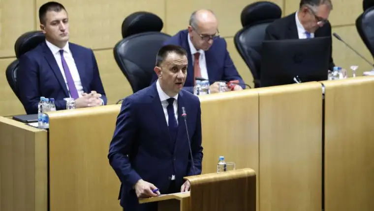 Vedran lakic fena