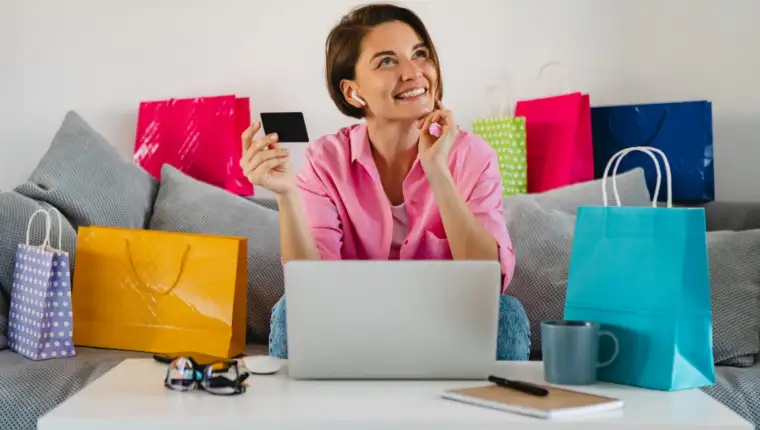 Online shopping freepik
