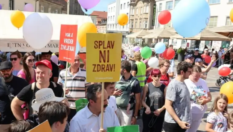 Slovenija protest vecer
