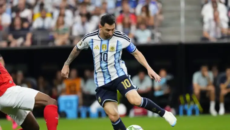 Messi 4