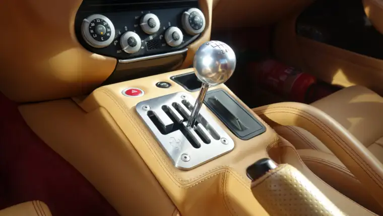 Ferrari rucni mjenjac