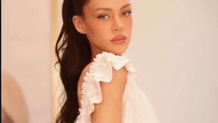 Nicola peltz