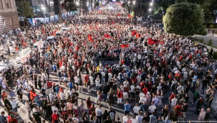 Albanija protesti