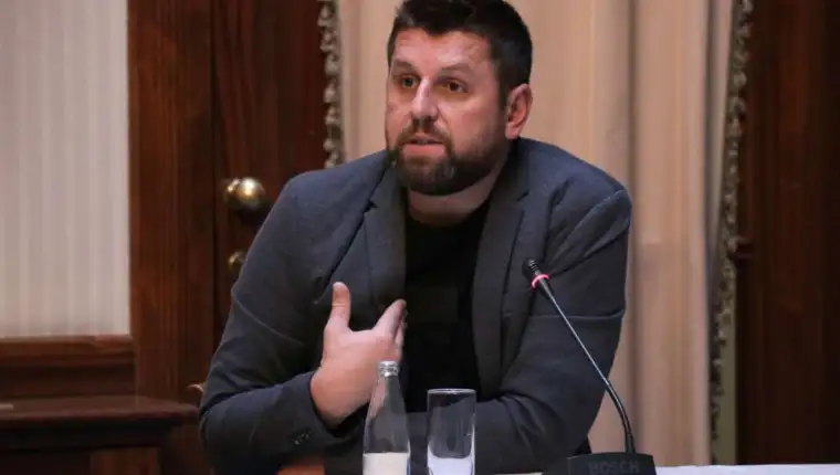 Camil durakovic fena