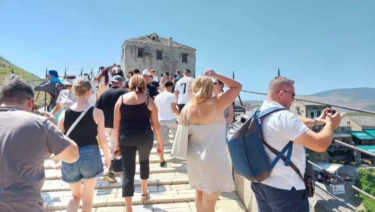 Turisti fena