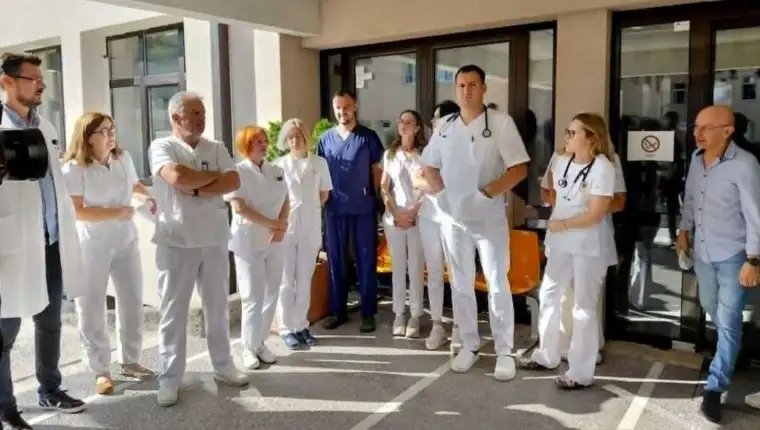 Doktori livno