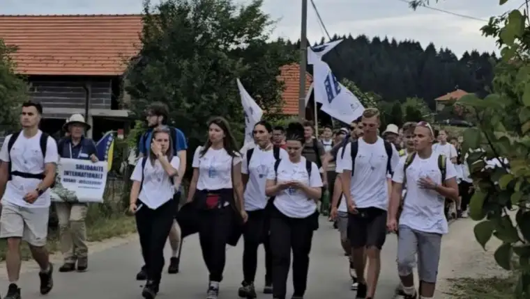 Nezuk mladi