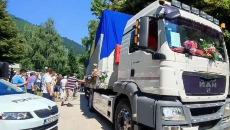 Danas ispracaj posmrtnih ostataka zrtava genocida u srebrenici na putu ka potocarima screenshot 2026 07 09 084433 6a4f44218dcd6
