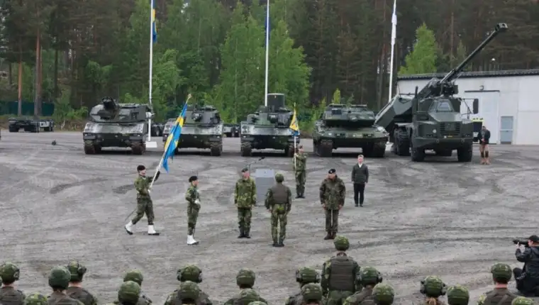 Forward land forces x