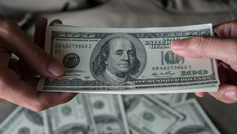 Dolar freepik