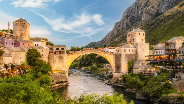 Mostar frreepik