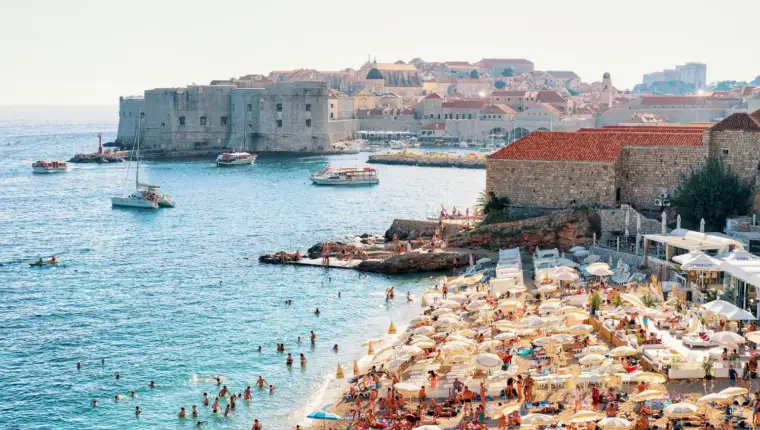Dubrovnik plaza freepik