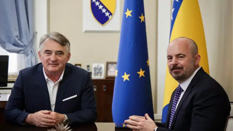 Komsic i ginkel nova