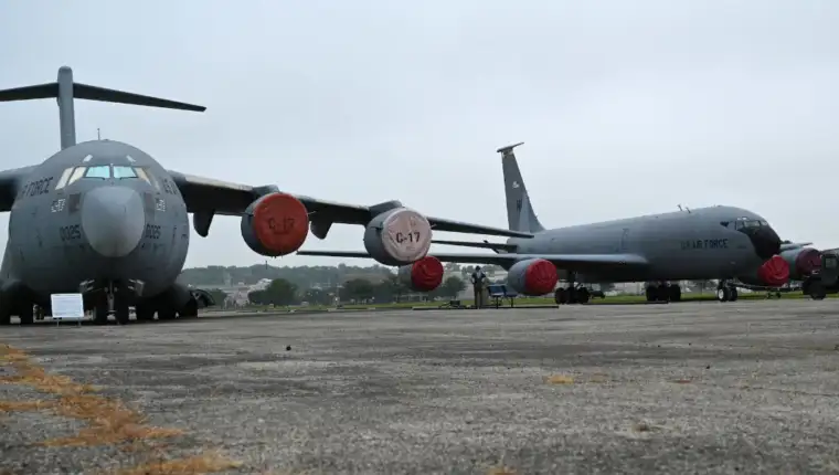 Boeing KC 135 Stratotanker x