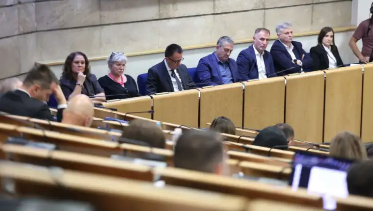 Parlament fbih vlada fena