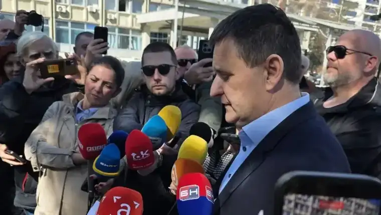 Djajic press
