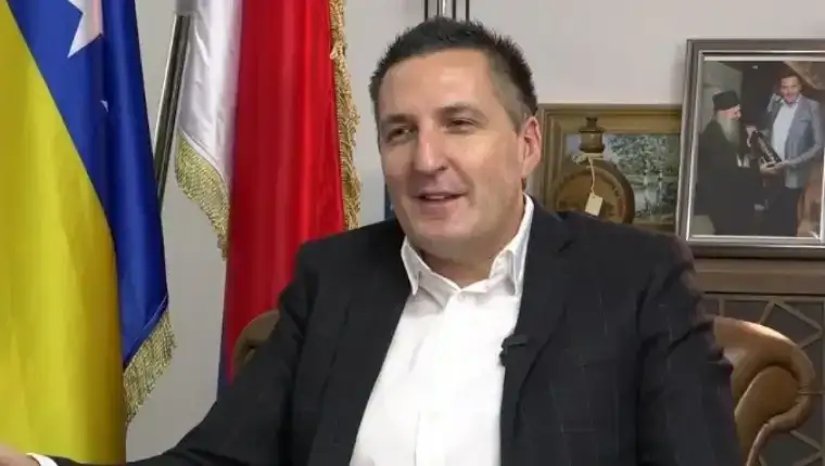 Elek1
