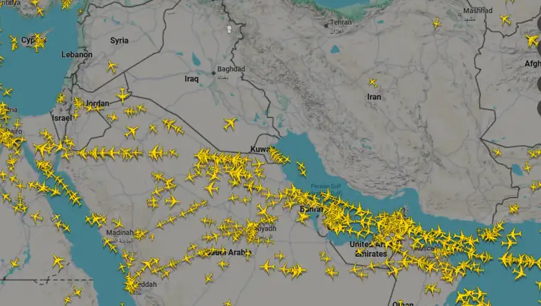 F 38465211 1280