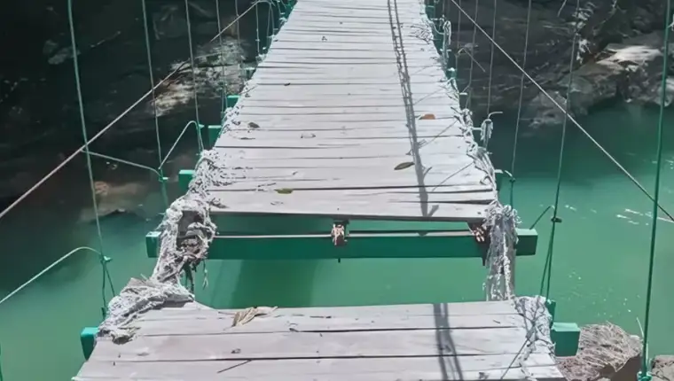 F 38994877 1280