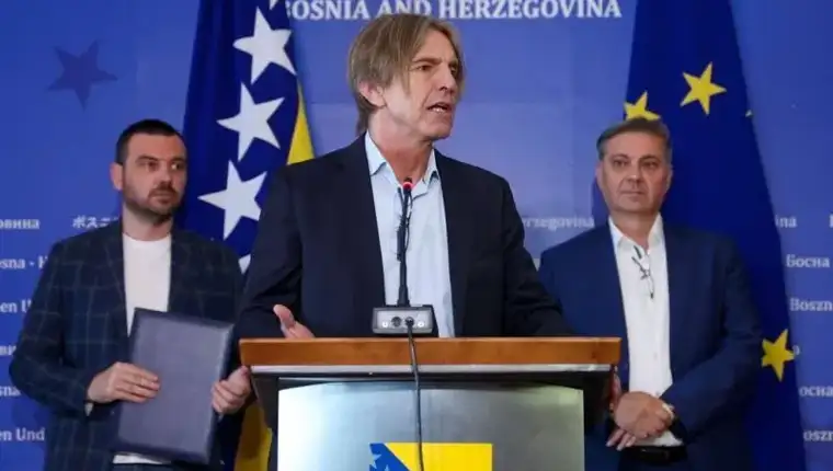 Kojovic magazinovic zvizdic