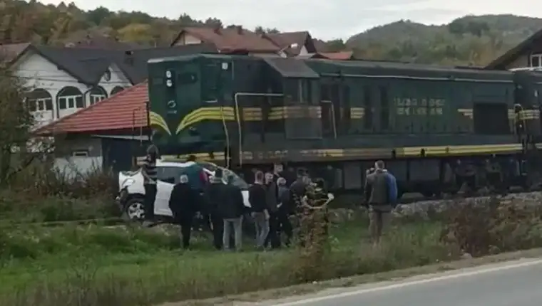Tinja srebrenik saobraćajna nesreća voz 1 webp
