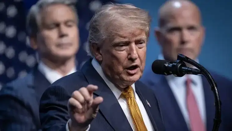 Trump aa