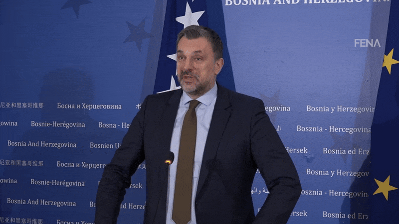 Konakovi Neslaemses Izetbegoviemdaje SNS Dbez Dodikadrugaijimodajesamogori ezgif com optimize
