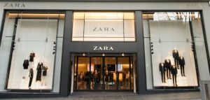 Španski lanac trgovina odjećom Inditex, vlasnik brenda Zare, izvijestio je u srijedu o rekordnom godišnjem prihodu
