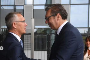 Šef NATO-a Jens Stoltenberg razgovarao je danas s Aleksandrom Vučićem o situaciji na Kosovu