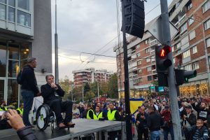 Aganović održao govor na protestima ispred OHR-a