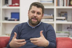 Ćamil Duraković se oglasio o glasanju Pokreta za državu