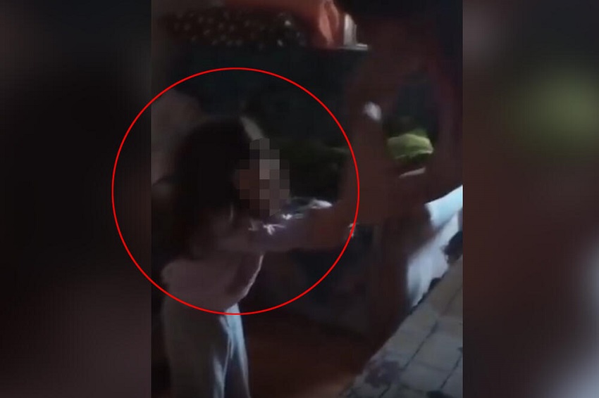 Majka monstrum iz Srbije majka tuče malu djevojčicu