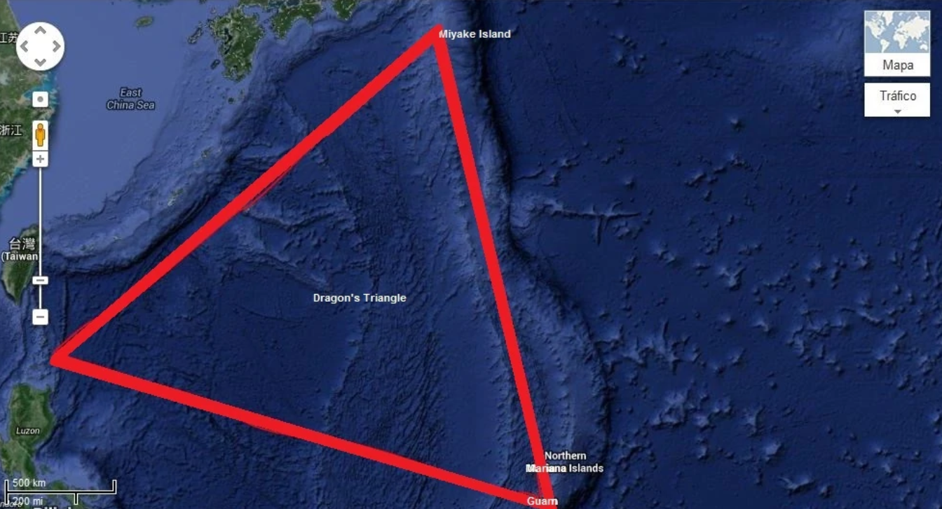 novi Bermudski trougao u Tihom oceanu oko japanske obale i otoka Ogasawara slika trougla iz zraka označen crvenom bojom