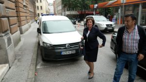 Ministrica Zora Dujmović stiže na suđenje u Kantonalnom sudu u Sarajevu