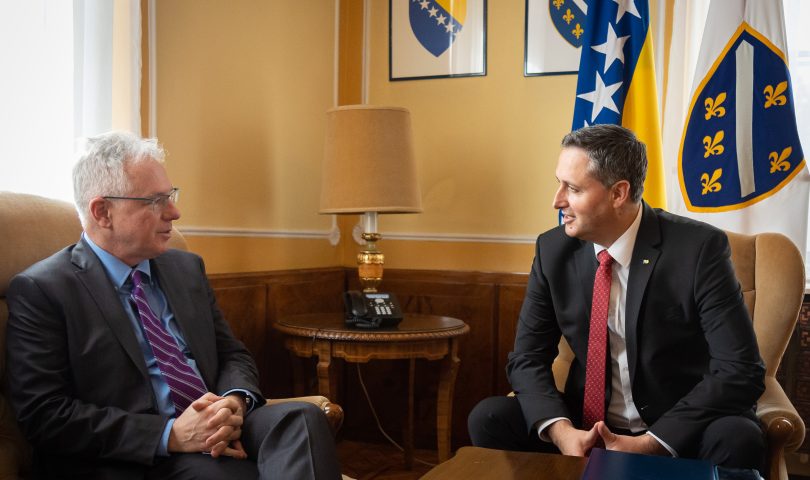Denis Bećirović se sastao sa ambasadorom SAD u BiH