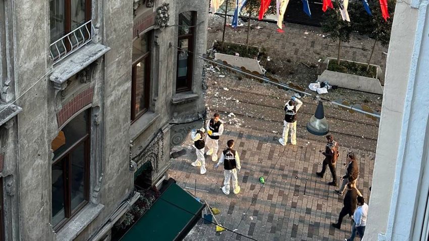 sjedila na klupi istražioci nakon eksplozije u istanbulu