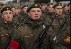 mladi trebaju na ratište ruski vojnici u uniformama u stroju