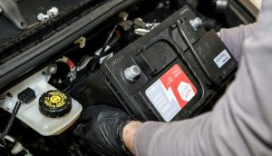 Mnogi se pitaju koliko dugo treba voziti da napunite akumulator, jer s dolaskom nižih temperatura mnogi su se susreli s neugodnim problemom