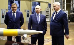 Vladimir Putin stoji pored raketa, Ukrajnci mu poručili da se vrati u realnost
