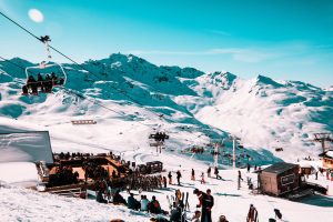 popularne francuske Alpe Mnogi i dalje ne odustaju od skijanja, a među građanima Bosne i Hercegovine u posljednje su vrijeme posebno popularna evropska skijališta