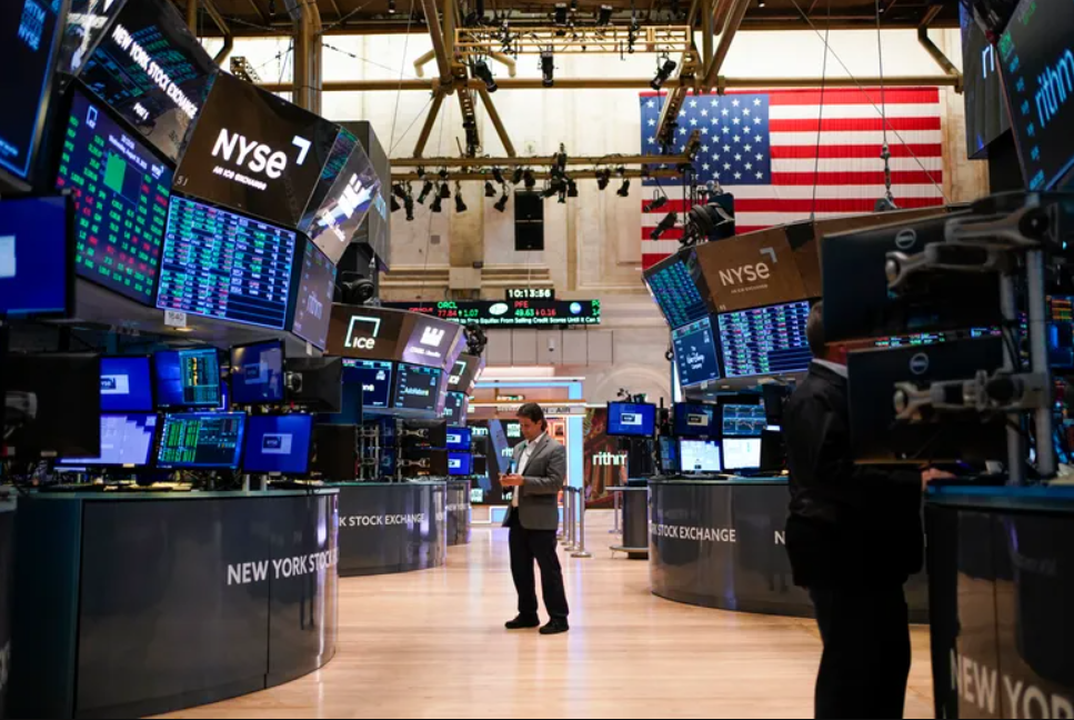 pobjednici Wall Streeta čovjek stoji