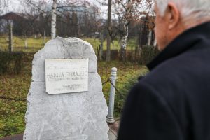 Prošlo je tri decenije od ubistva Hakije Turajlića. Bio je mudar političar, neprikosnoveni privrednik i menadžer, divan čovjek blage naravi mezar Hakije Turajlića