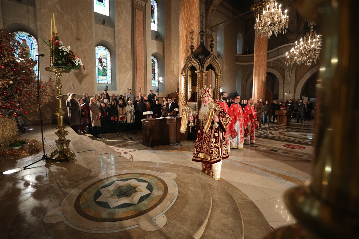 Sveta arhijerejska liturgija kojom su pripadnici pravoslavne vjeroispovijesti dočekali najradosniji hrišćanski blagdan
