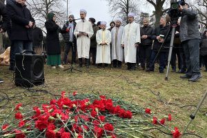 U glavnom gradu Švedske, održan je skup odavanja poštovanja Kur'anu. Odgovor na subotnji gnusni čin paljenja muslimanske svete knjige