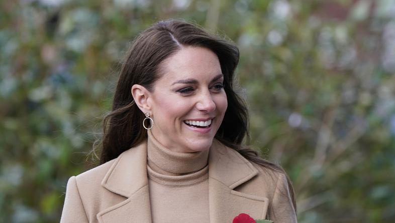 Jednostavna elegancija princeze od Walesa Kate Middleton donijela joj je gomilu obožavatelja. A torbice?! Profinjene i elegantne
