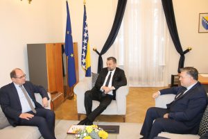 Ministar vanjskih poslova Bosne i Hercegovine Elmedin Konaković razgovarao je danas sa visokim predstavnikom Christianom Schmidtom
