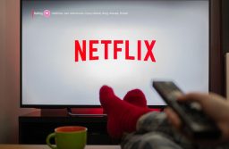 Netflixov novi sistem naplate stiže u prvom kvartalu 2023. godine. Odnosno, trebao bi početi negdje krajem marta.